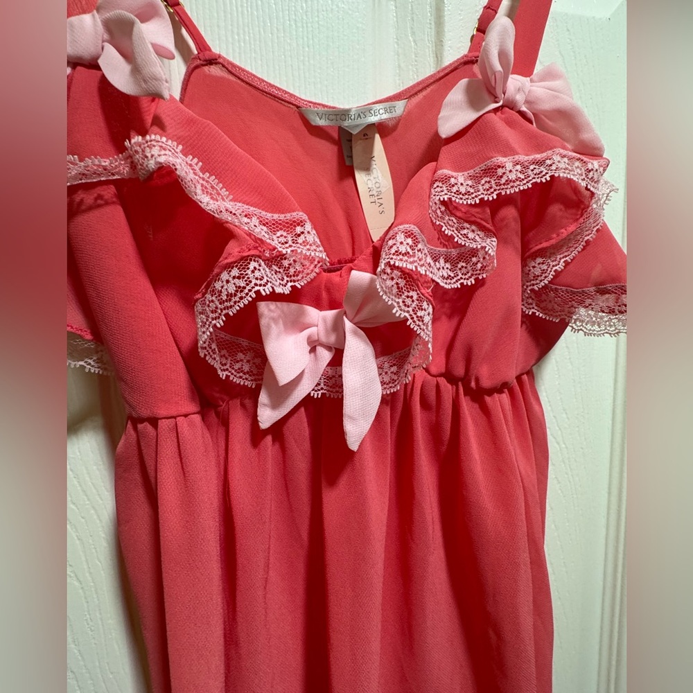 Victoria’s secret Top
Brand new with tag